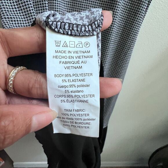 Black and White Michael Kors Women's Geometric Pleated Hem  Gatsby Party Dress M - Picture 7 of 7